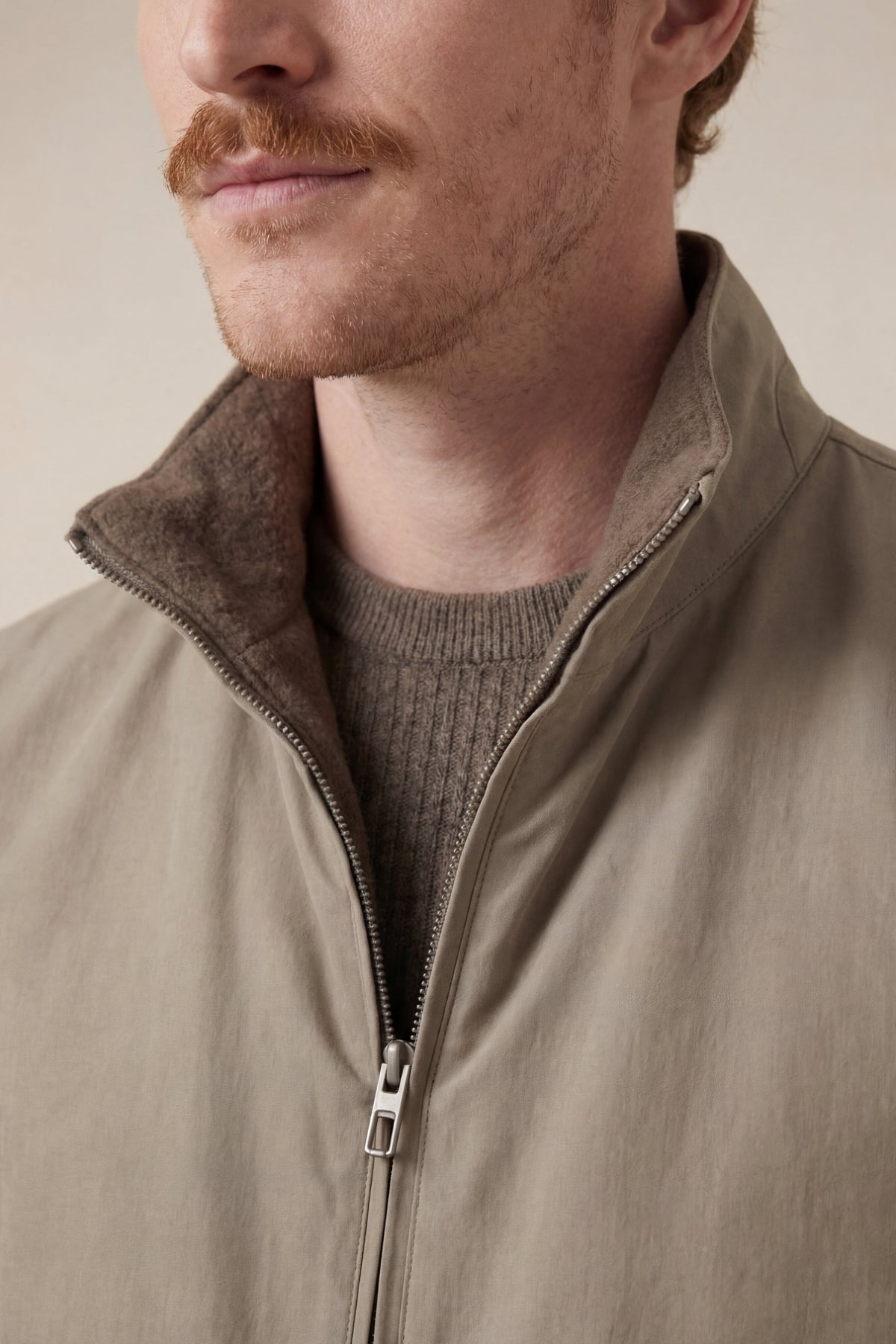 Omkeerbaar bodywarmer taupe