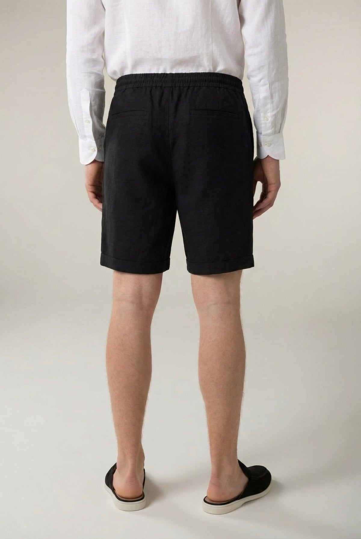 Pantaloncini corti in lino Amalfi neri