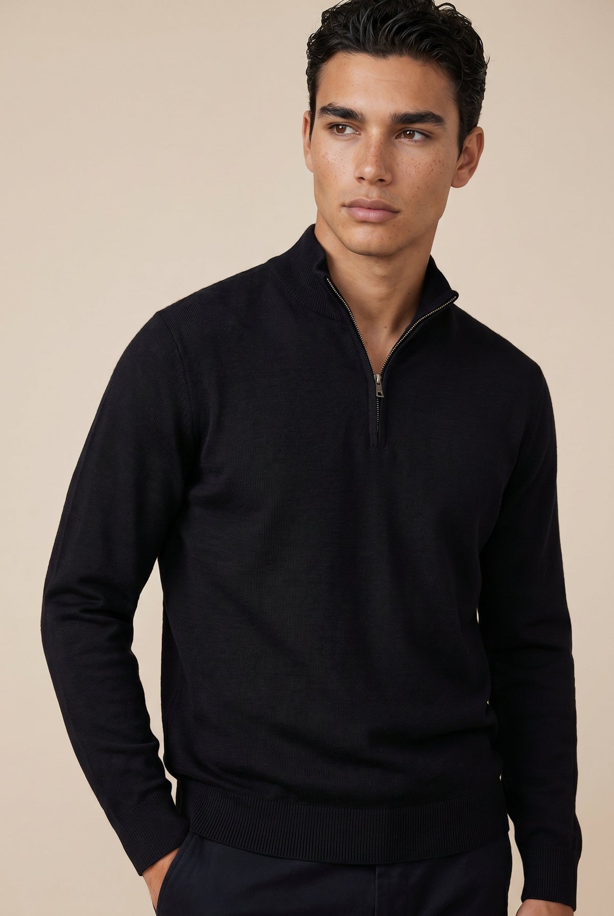 Merino Quarter Zip Black