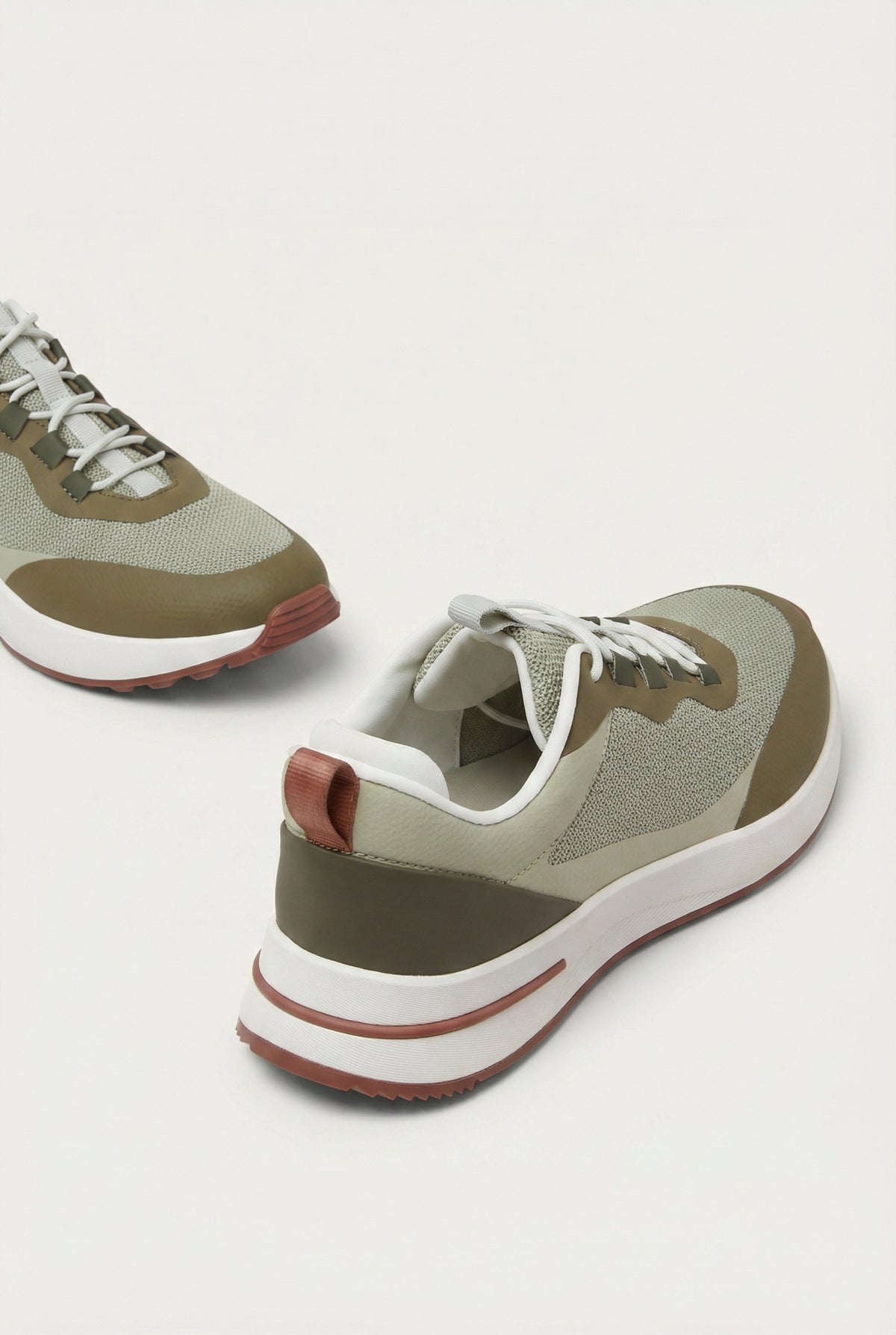 Olive Merano Trainer