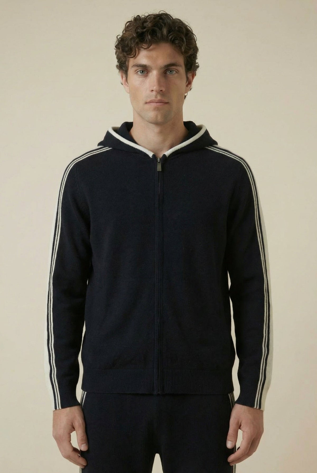 Completo in cashmere Capri nero