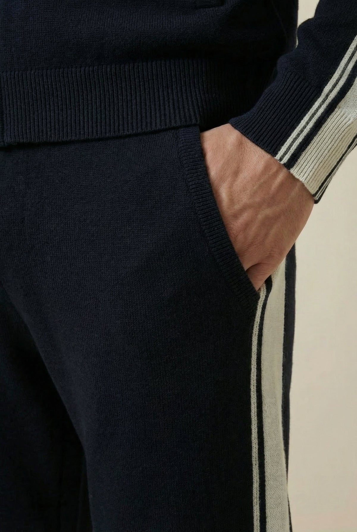 Completo in cashmere Capri nero