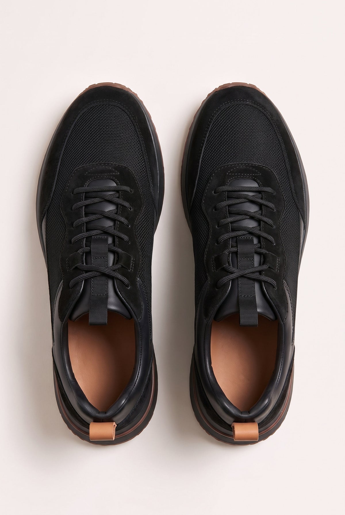 Black Como Trainer