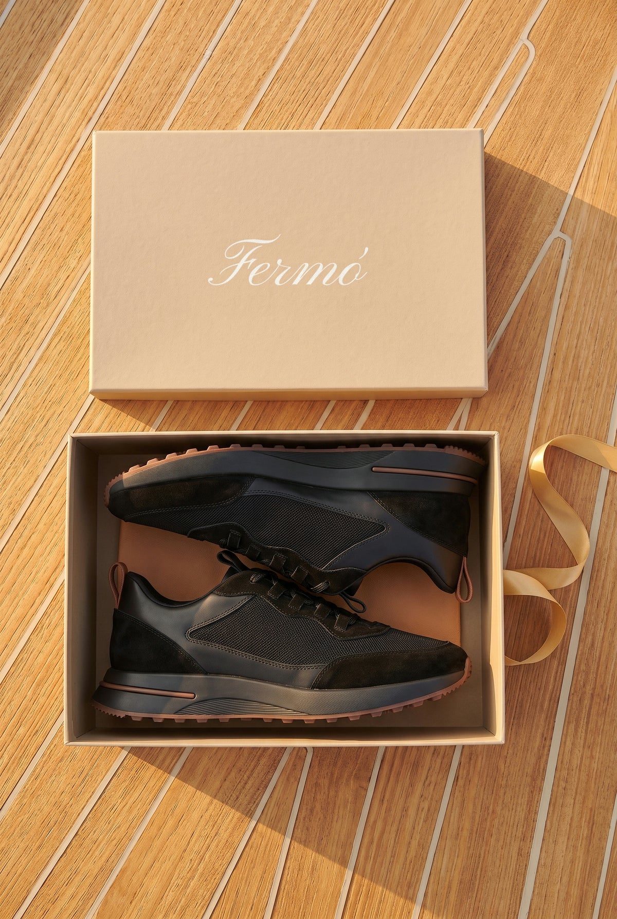 Black Como Trainer