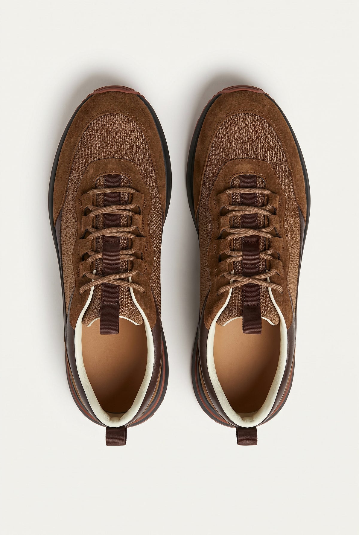Brown Como Trainer