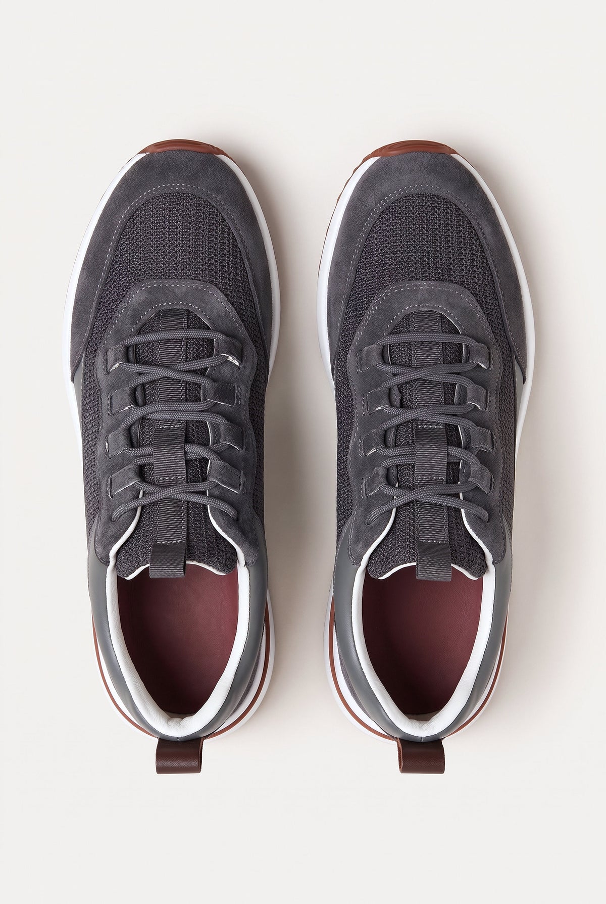Charcoal Como Trainer