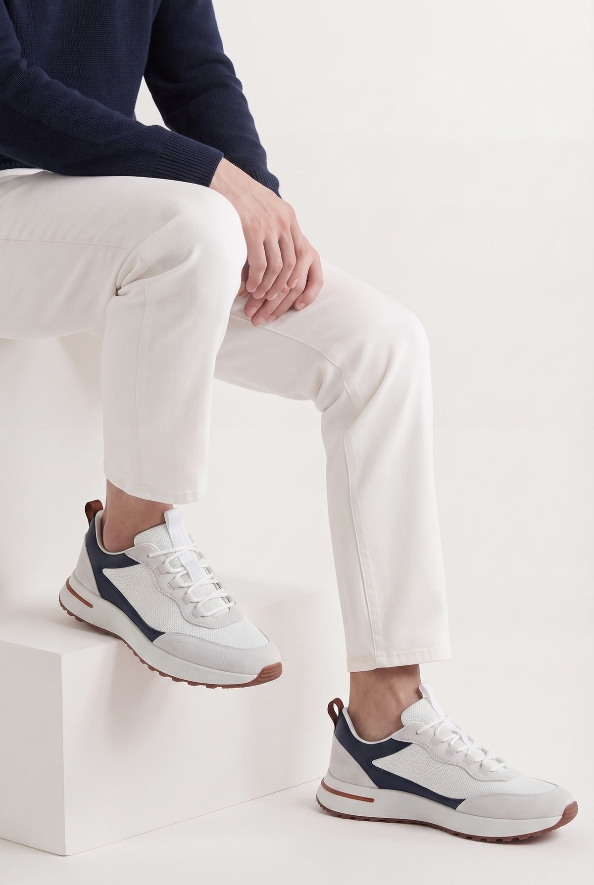 White Navy Como Trainer