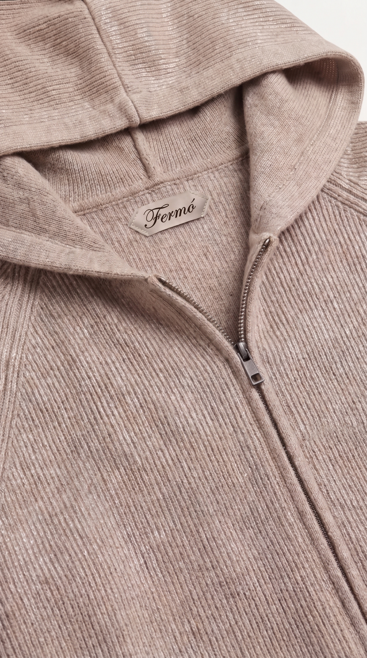 Cortina-Kaschmir-Kapuzenpullover mit Reißverschluss Braun