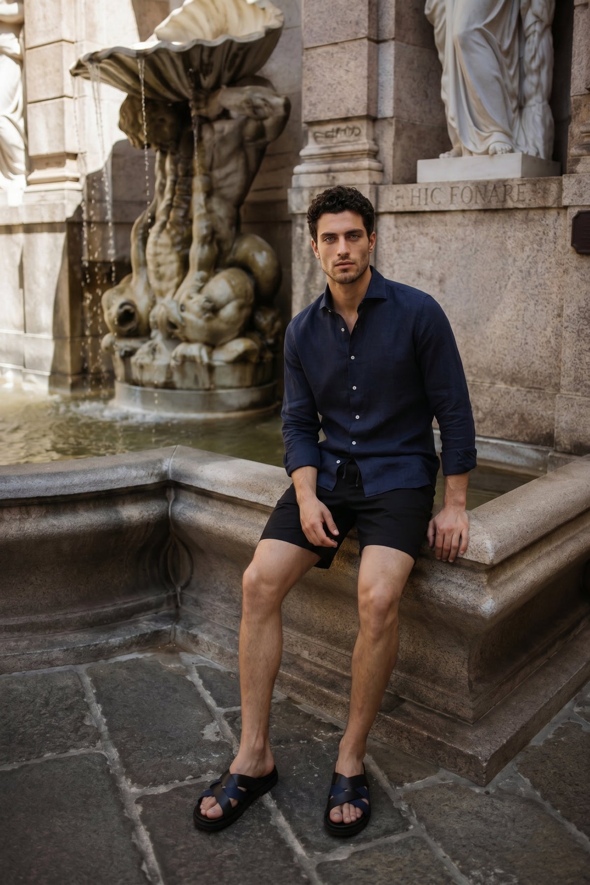 Sandalo in pelle Amalfi nero e blu navy