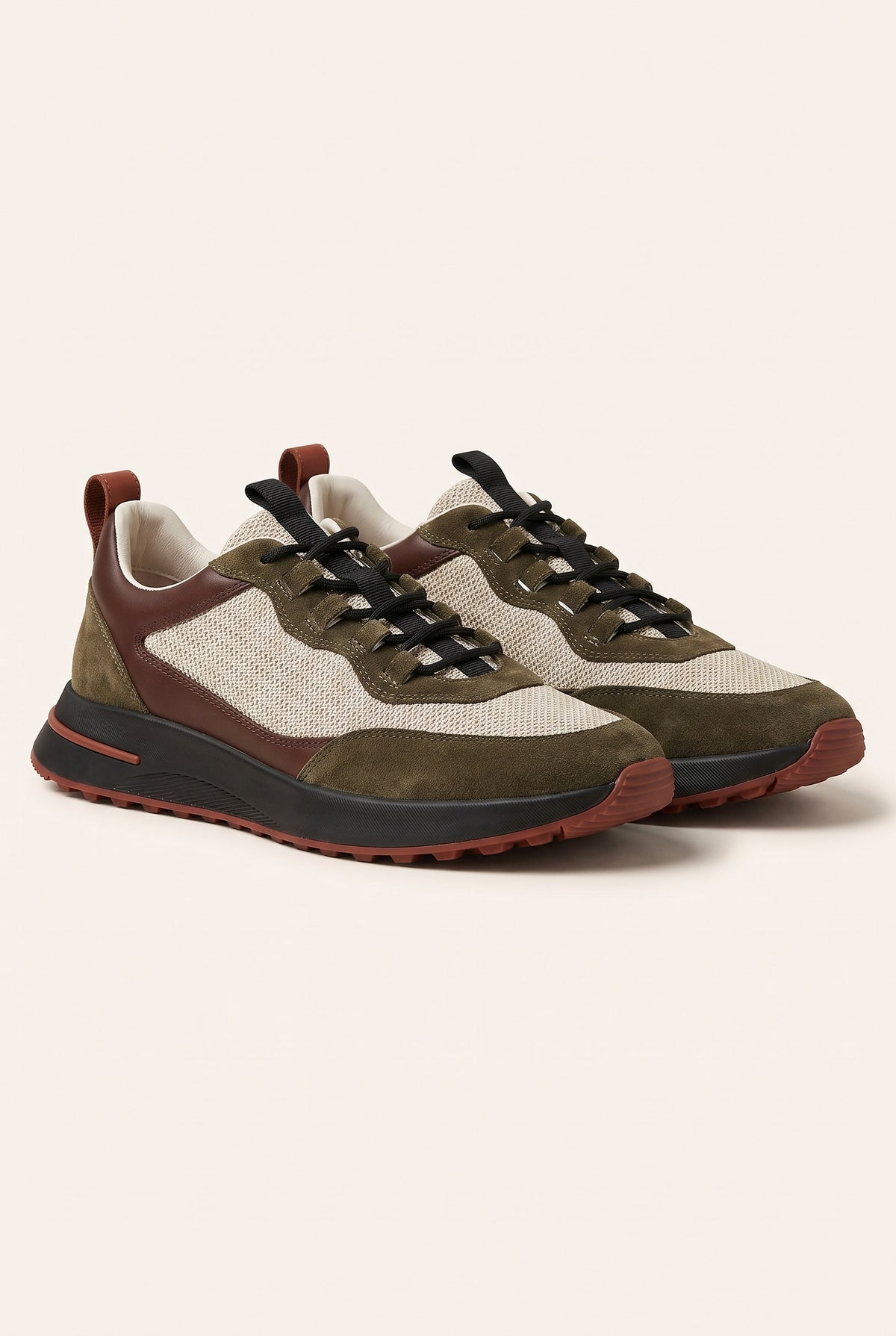 Olive Como Trainer
