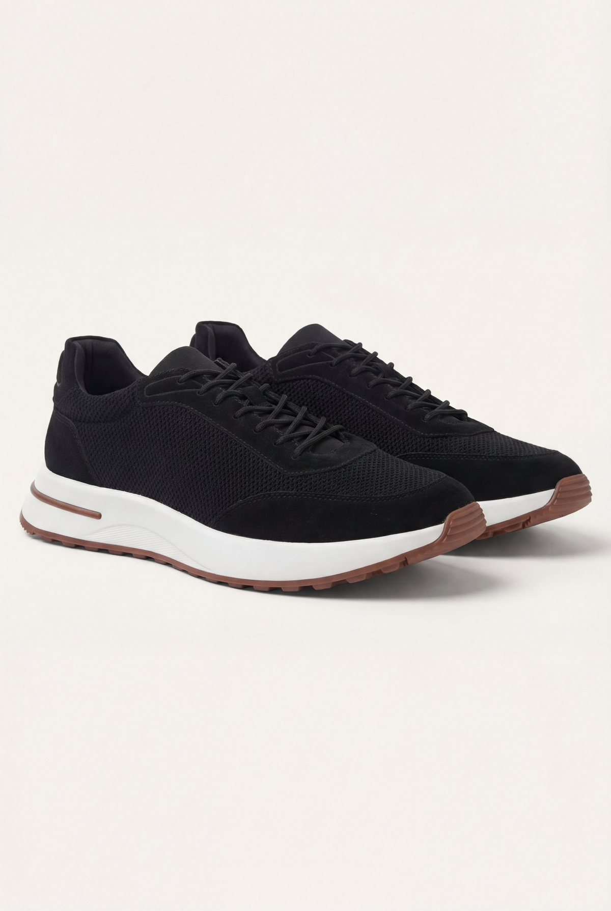 Black Stresa Trainer
