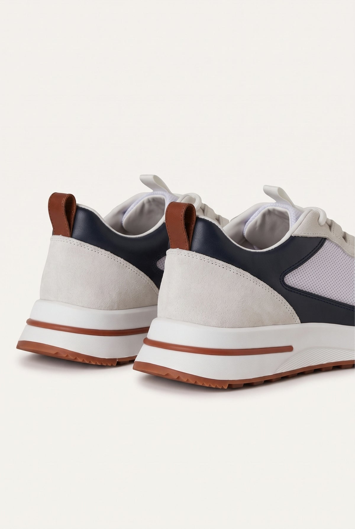 White Navy Como Trainer