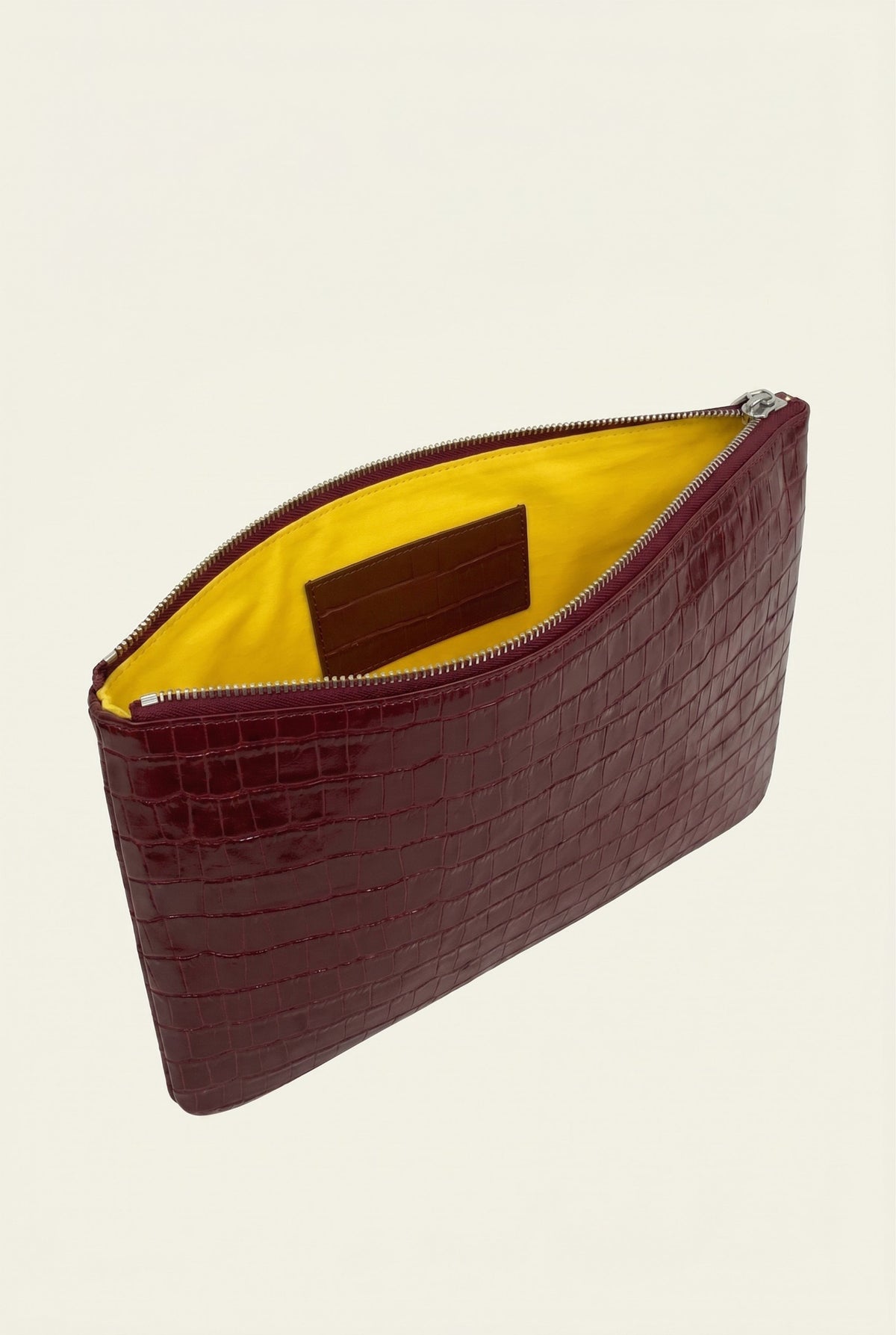 Pochette effet crocodile bordeaux