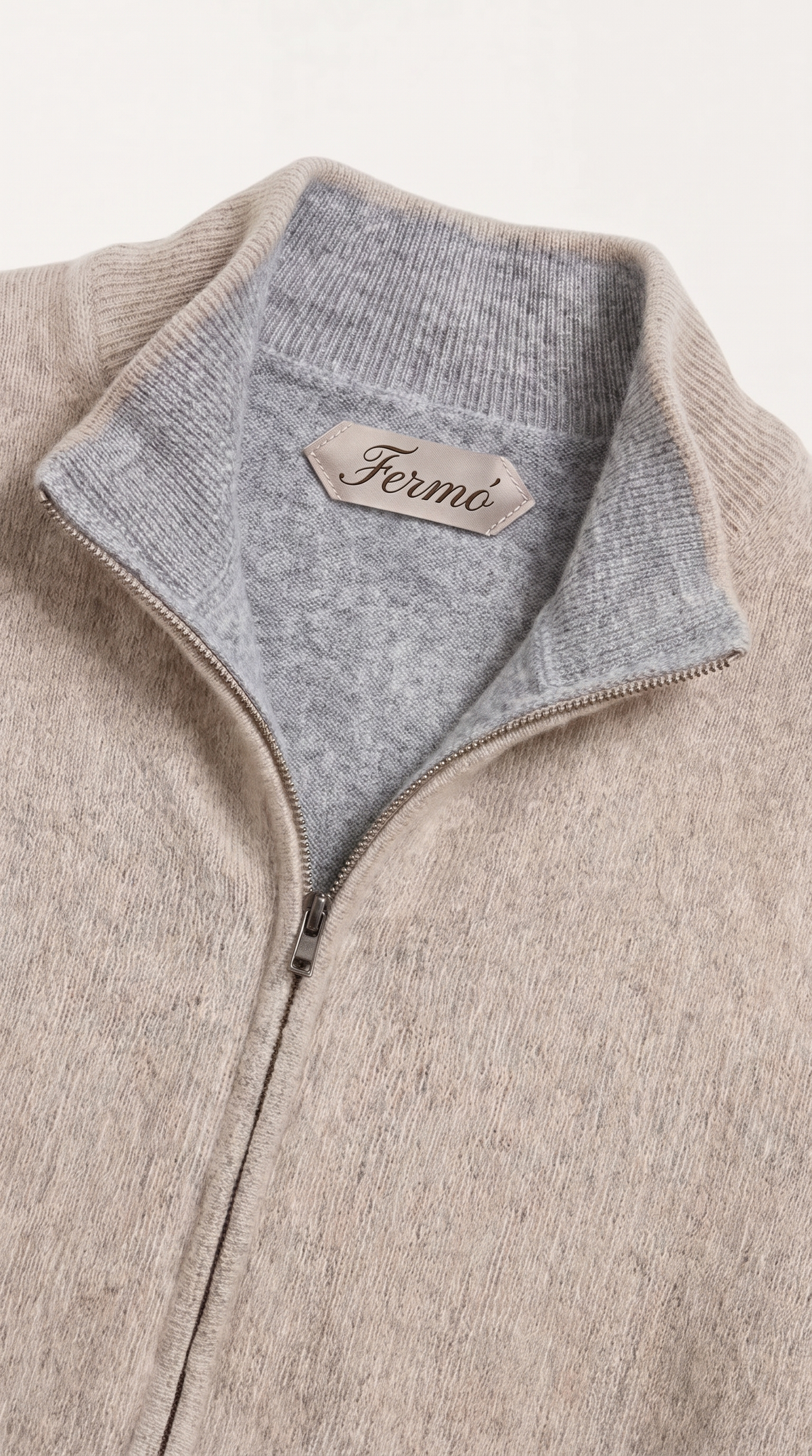Maglia in cashmere Sorrento con zip integrale beige